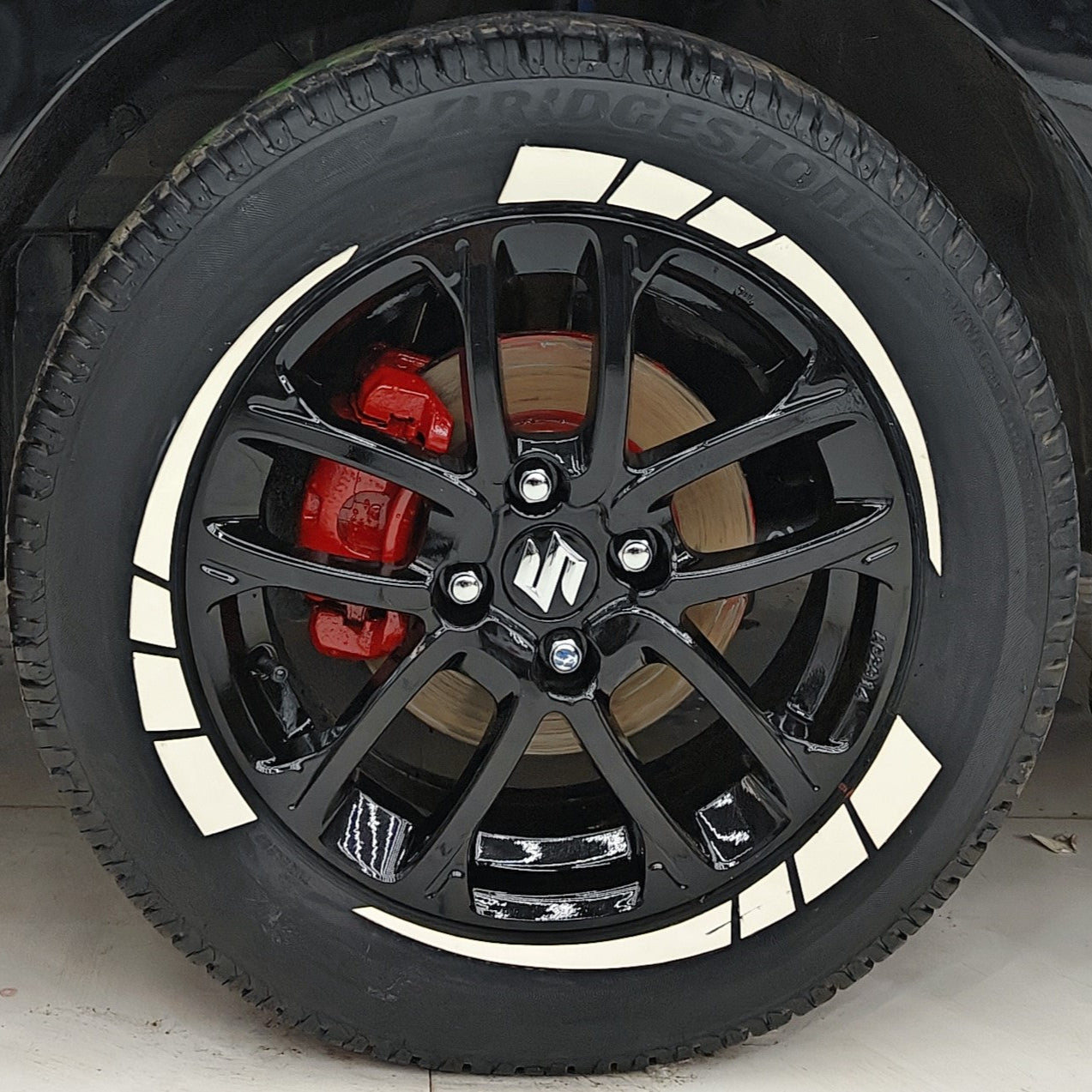Motorik SHARK 3 Strips (W) Tyre Stickers – Permanent Rubber Lettering Kit for 15" to 20" Wheels (Set for 4 Wheels)