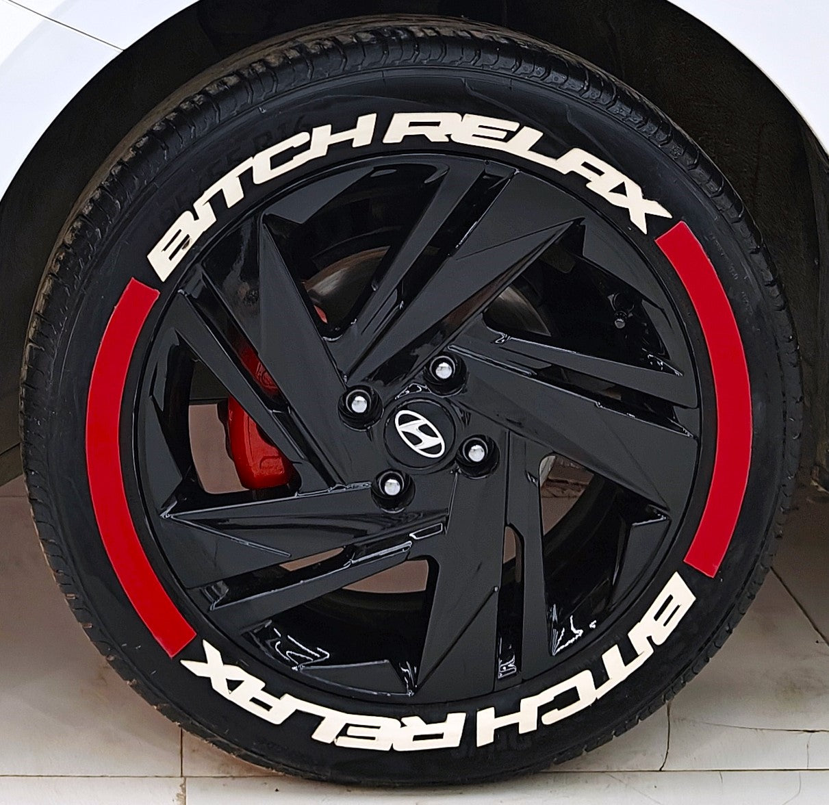 BIT*CH RELAX(W) Tyre Sticker Lettering Kit for 15''-20'' Wheels ...