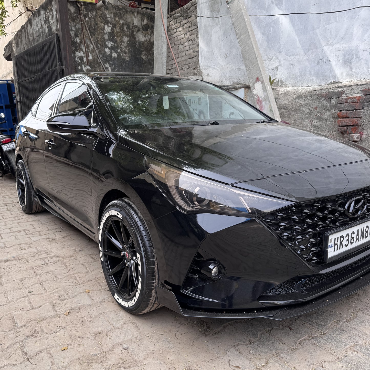 MOTORIK GT Performance (W) 3D Rubber Tire Stickers – Fits 14–21 Inch Wheels (Set of 4)