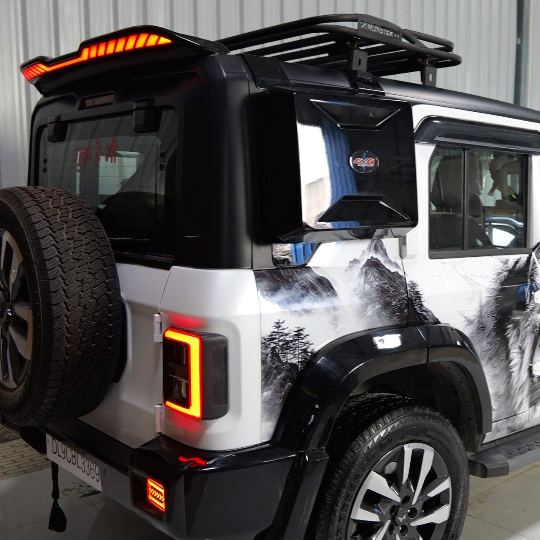 THAR ROXX Side Ladder And Box | Universal Aftermarket Dummy Off-Road Utility Kit